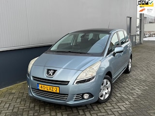 Peugeot 5008 1.6 THP ST 5p. Airco Panoramadak cruise pdc Nieuwe Apk
