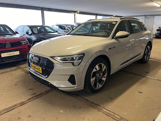 Audi e-Tron 50 quattro Business edition Plus 71 kWh | Leder bekleding | Panoramadak | Super dikke uitvoering!