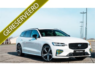 Volvo V60 T6 Plug-in hybrid AWD Plus Dark / I Love Sweden uitvoering / Exterieur Styling kit / 19" Velgen / Sport stoelen /