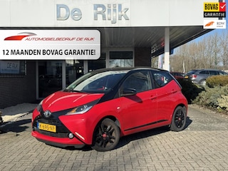 Toyota Aygo 1.0 VVT-i x-pose | Leder, Navi, Camera, Airco, 15'' Lichtmetalen Velgen | Automaat |