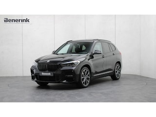 BMW X1 sDrive18i High Executive M-Sport | Head-up | Panoramadak | Trekhaak | Driving Assistant Plus