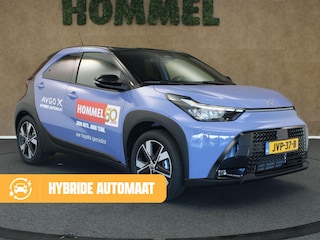 Toyota Aygo Hybrid 115 Pulse - NIEUW MODEL! - ORIGINEEL NEDERLANDSE AUTO - CLIMATE CONTROL - ACHTERUITRIJCAMERA - APPLE CARPLAY/ANDROID AUTO - ADAPTIEVE CRUISE CONTROL - KEYLESS START - LICHTMETALEN VELGEN 17" INCH - PARKEERSENSOREN VOOR EN ACHTER