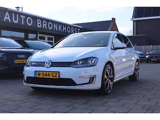 Volkswagen Golf | NAVI | CAMERA | LEDER | 18 INCH