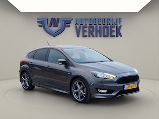 Ford Focus ST-Line NL-Auto - Carplay / Android Auto - Top Onderhouden