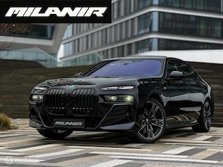 BMW i7 xDrive60 106 kWh|Theatre screen|Skylounge|Massage|HUD