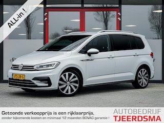 Volkswagen Touran 1.4 TSI Highline Business R 7p | Trekhaak | Stoelverwarming | Matrix LED Koplampen | Adaptieve Cruise Control | Parkeersensoren | 18'' Lichtmetalen Velgen | Privacy Glas | Climate Control | Elektrische Klep | 7 Persoons |
