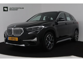 BMW X1 SDrive20i Business Edition Plus (TREKHAAK, STOELVERWARMING, CAMERA, SFEERVERLICHTING, DIGITALE COCKPIT)