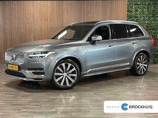 Volvo XC90 T8 AWD Recharge Inscription | Vol! | Bowers & Wilkins | Luchtvering | Stoelventilatie | Trekhaak | 360° Camera | Polestar Engineered | Head-Up Display | Stoelmassage  | Adaptieve Cruise Control | Standkachel met Volvo On Call App | Stoelverwarming voor+achter | Stuurwielverwarming | Schuifdak | Full LED Meesturende koplampen | Pilot Assist | BLIS Dode Hoek Detectie | Elektrische voorstoelen geheugen | Nappa Lederen bekleding | Zitting verlenging voorstoelen | Lederen Dashboard | 4-Spaaks sportstuurwiel | Gelamineerde/geluidwerende zijramen | Keyless Drive | Parkeersensoren voor+achter | Privacy Glass | Black Ash Wood inleg | Elektrisch bedienbare achterklep | Geïntegreerde zongordijnen achterportieren | Verlichte instaplijsten | 7-Persoons | 4-Zone Climate Control | DAB Radio | Apple Carplay/Android Auto | Osmium Grey Metallic met Maroon Brown Nappa Leder |