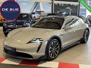 Porsche Taycan 4 93 kWh Performance|Krijt|1 Eig.|Org NL NAP|BTW|Chrono|HUD|Panoramadak|LED|PSCB|OffroadDesign|Bose|Luchtvering|Fietsendrager|Full Option|Dealer Onderhouden