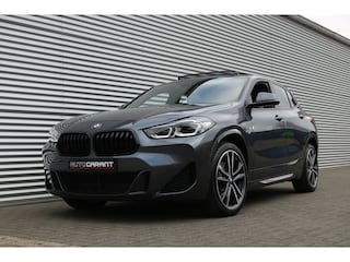 BMW X2 xDrive25e M-Sportpakket Shadowline 220PK (Panoramadak Sportleder/Memory Navi/Camera Harman/Kardon HeadUp Keyless Full-Led 19M-Velg PrivacyGlass)