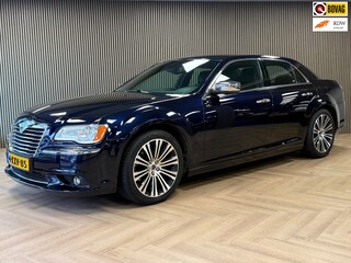 Lancia Thema 3.6 V6 Platinum AUTOMAAT NAVIGATIE CRUISE CLIMATE CONTROL LED CAMERA PDC V+A