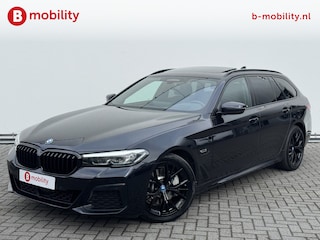 BMW 5-serie Touring 530e High Executive M-Sport Trekhaak 1700kg | Panoramadak | Adaptive Cruise Control | Head-Up | DAB