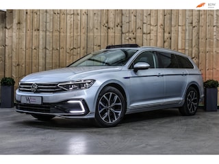 Volkswagen Passat Variant 1.4 TSI PHEV GTE *Pano*Led*Camera*Trekhaak*