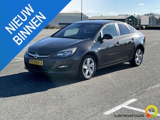 Opel Astra 1.4 Turbo Cosmo Clima, Cruise, PDC