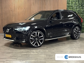 Volvo XC60 B5 R-Design | 360° Camera | Harman Kardon | Stoelverwarming voor+achter | Stuurwielverwarming | Full LED Meesturende koplampen | Standkachel met Volvo On Call App | 22 Inch met spatbordverbreding | BLIS Dode Hoek Detectie | Exterior Styling kit voor en achter | Runningboards zijkant | Elektrische voorstoelen geheugen | Contour Stoelen | Zitting verlenging voorstoelen | Cruise Control | Keyless Drive | Parkeersensoren voor+achter | Privacy Glass | Elektrisch bedienbare achterklep | Automatisch dimmende binnen en buitenspiegels | Breedstralers in voorbumper | DAB Radio | Apple Carplay/Android Auto | Onyx Black Metallic |