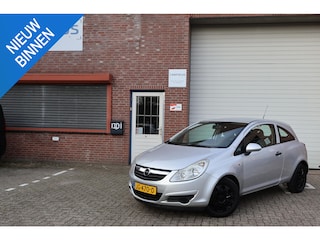 Opel Corsa 1.2-16V Edition Automaat Airco APK