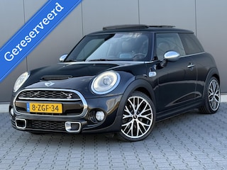 Mini Mini 2.0 Chili 192PK - Led - JCW Pack - Pano - Head Up - Harman/Kardon