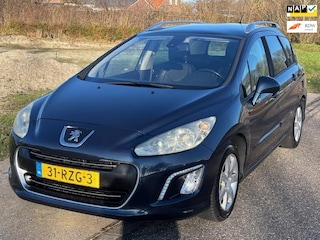 Peugeot 308 SW 1.6 VTi Blue Lease Executive ECC Audio-CD/MP3 Navigatie LMV 16" Cruisecontrol ESP Panoramadak Dealeronderh. Nw Apk!