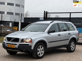 Volvo XC90 2.5 T Momentum|7PERS|AUT|LEDER|PSENSOR|TREKHAAK