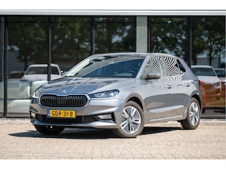 Skoda Fabia 1.0 TSI Business Edition | Virtual Cockit | Camera | Stoel- voorruitverw. | Apple CarPlay / Android Auto