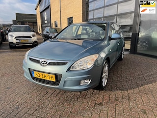 Hyundai i30 1.6 CRDi i-Catcher , Leer, Clima, Trekhaak