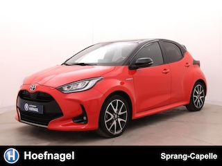 Toyota Yaris 1.5 Hybrid Dynamic | Camera | Adaptive Cruise | HeadUp Display | CarPlay | Stoel-/Stuurverwarming