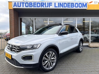 Volkswagen T-Roc 1.0 TSI Style Panoramadak Adaptive Cruise Control