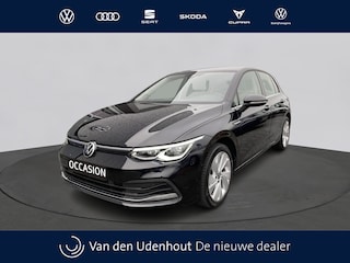 Volkswagen Golf 1.5 TSI Style Trekhaak Navigatie Full-LED Pdc Acc Android/Carplay
