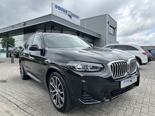 BMW X3 xDrive30e M sport Pano-Dak | M Stoelen | Keyless | HUD | Adapt. Cruise | trekhaak