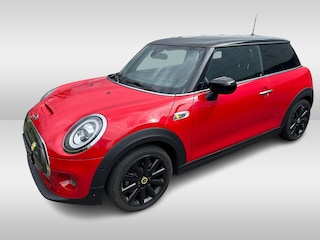 Mini Mini Yours 33 kWh / Full option! / Panoramadak / Camera / Head-up / Leder / Harman Kardon / Keyless / 17'' / CarPlay / Stoelverwarming / Matrix LED / DAB / Cruise Control