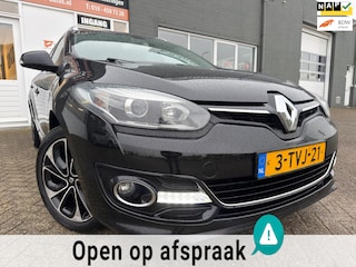 Renault Mégane Estate 1.2 TCe Bose met parkeersensoren en navigatie en bluetooth telefoon / media