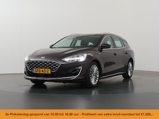 Ford Focus Wagon 1.0 EcoBoost Vignale | Trekhaak | Winterpakket | Cruise Control Adaptief | B&O | Elektr. Achterklep | Navigatie |
