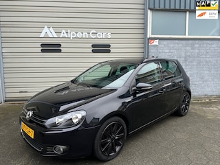 Volkswagen Golf 1.4 TSI Highline Cruise controle / AC / NAVI / NAP / LMV / Trekhaak