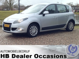 Renault Scénic 1.4 TCE Expression - Airco - Navigatie - 6 Bak