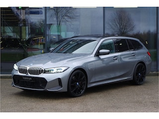 BMW 3-serie Touring 330e 293 PK xDrive M Sport PHEV, Panoramadak, Adap. Cruise Control, Memory, Head-Up
