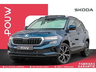 Skoda Karoq 1.5 TSI 150pk Business Edition | Panoramadak | Trekhaak | Achteruitrijcamera | Stoelverwarming | Navigatie