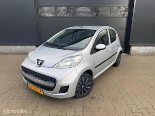 Peugeot 107 1.0-12V Millesim 200 Airco NAP Weinig KM