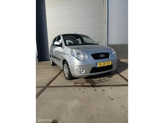 Kia Picanto 1.0 X-tra