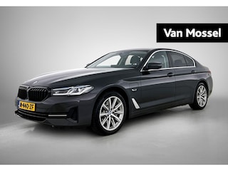 BMW 520e Business Edition Plus | APPLE CARPLAY | LASER LIGHT | STOELVERWARMING | NAVIGATIE | BLUETOOTH | LEDER | CRUISE CONTROL |