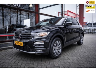 Volkswagen T-Roc 1.5 TSI Style Business | Automaat | Navigatie | Camera | Parkeer hulp | Adaptieve cruise control | App-connect |