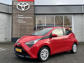 Toyota Aygo X-PLAY CAMERA AIRCO APPLE/ANDROID DAB+ EL-RAMEN/SPIEGELS NL-AUTO
