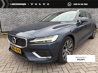 Volvo V60 2.0 T6 Recharge AWD Business Pro | Navigatie | Apple Carplay | Android Auto | Achteruitrijcamera | Parkeersensoren | Stoelverwarming | Panoramadak | Trekhaak | Lichtmetalen Velgen 18 inch (Inscription)