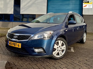 Kia Ceed Cee'd 1.4 CVVT X-ecutive * NAP * CLIMATE CONTROL *