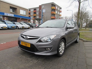 Hyundai i30 1.4i CVVT 109pk blue i-Motion