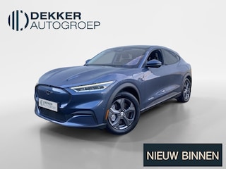 Ford Mustang Mach-E Extended Range RWD 98 kWh 285 pk Premium Trekhaak vaste kogel - Technology Pack - Panoramadak - Premium uitvoering