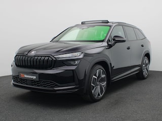 Skoda Kodiaq 1.5 TSI MHEV Sportline Business 7p 150PK DSG Pano-Schuifdak, Trekhaak, 360gr. Camera, 20" LM Velgen, Canton Audio, Memorystoelen, Side Assist, Keyless, Virtual Pedal, Winter Pakket, Matrix LED-Verlichting