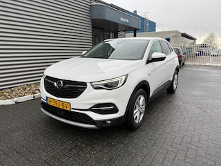 Opel Grandland X 1.2 Turbo Business Executive | Automaat | Apple CarPlay