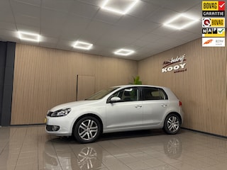 Volkswagen Golf 1.2 TSI Tour * 1e Eig / Dealer onderhouden / Trekhaak / NL Auto *