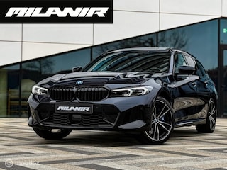 BMW 3-serie Touring 330e Xdrive M Sport |Pano|Carbon|HUD|H&K