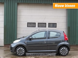 Peugeot 107 1.0-12V XR